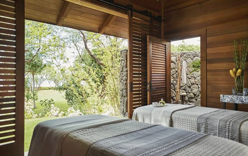 How to Hawaii Hop for the Ultimate Island Honeymoon